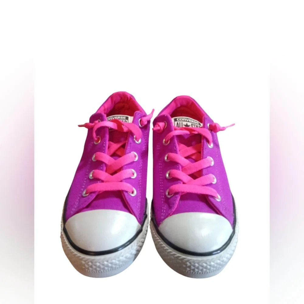 Converse All Star Kids Sneakers Fuchsia Youth Size 3.5 New Without Tags